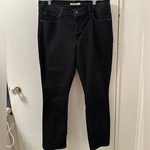 Levi’s 414 Black Straight Leg. Size 32